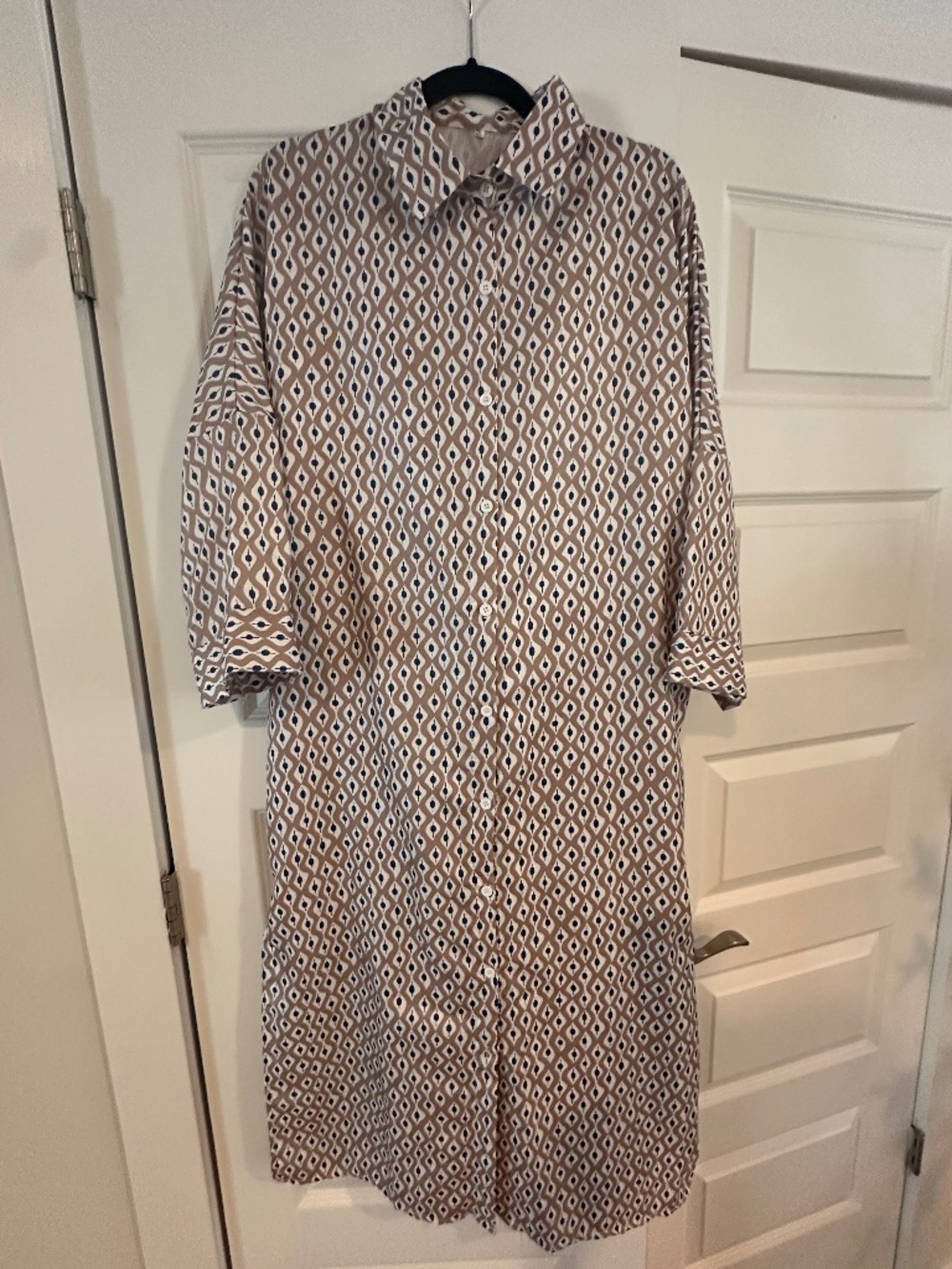 Geometric design shirt dress